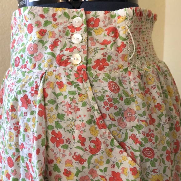 AE mini skirt with separate lining , buttoned & smocked waistband. Size Medium - Picture 3 of 7